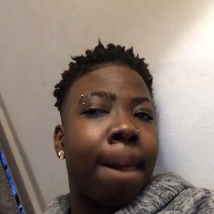 Meet your Posher, Jonneishea